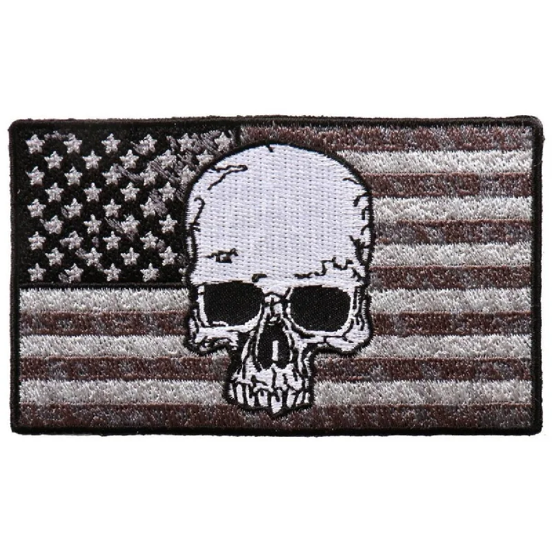 Cozy Chic Wear Hot Leathers PPA9903 Gray Flag Skull 4"x2" Patch
