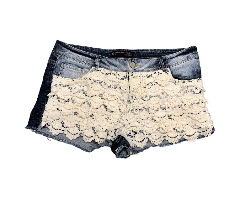 High-quality Fabrics No Boundaries Jr. Short Lace 15/L