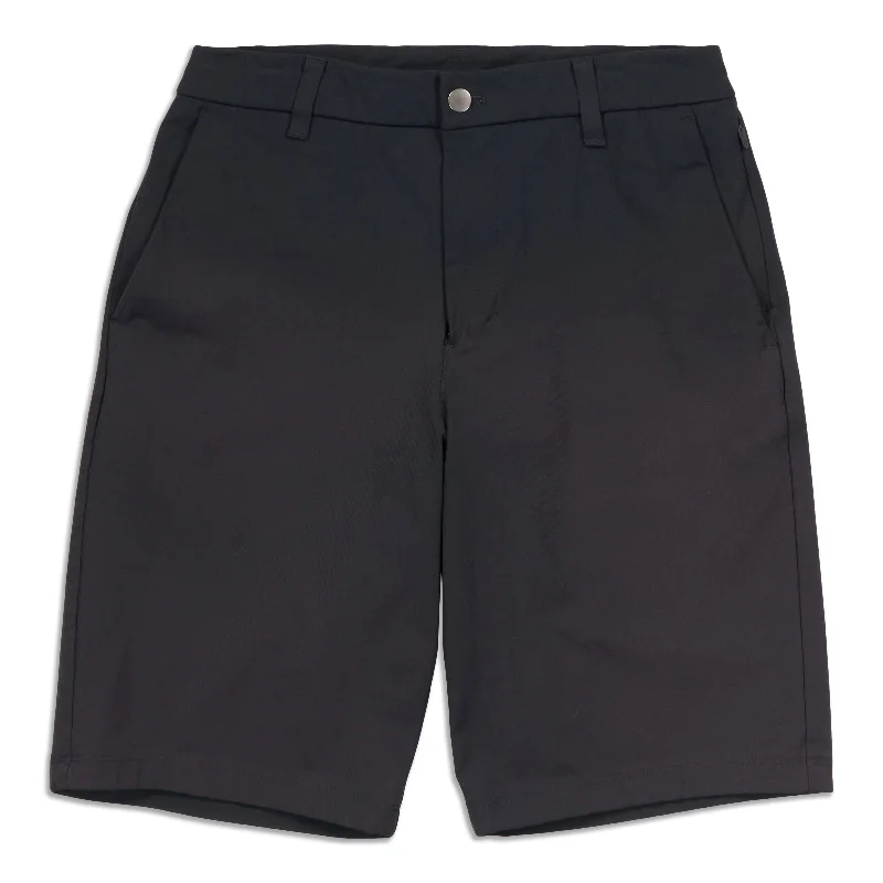 Cozy Essentials Commission Short Relaxed - Resale