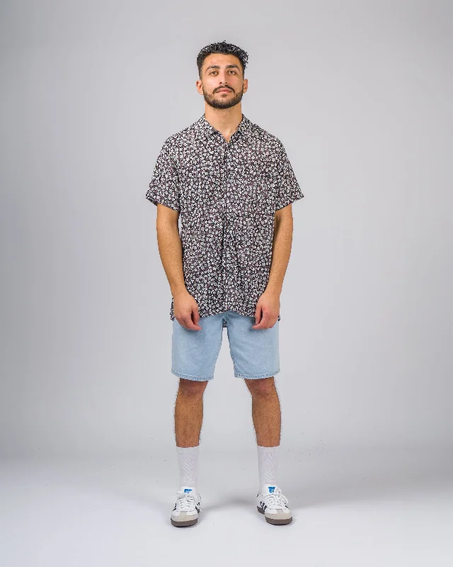 Trendy Looks Dizzy S/S Button Up Shirt