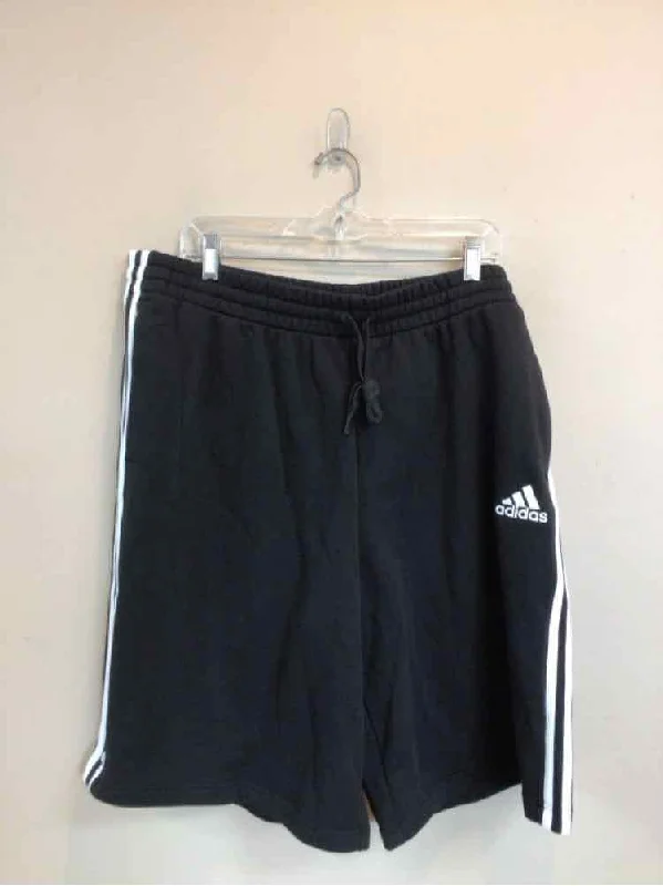 Breathable Design SIZE 2 X ADIDAS Men's SHORTS