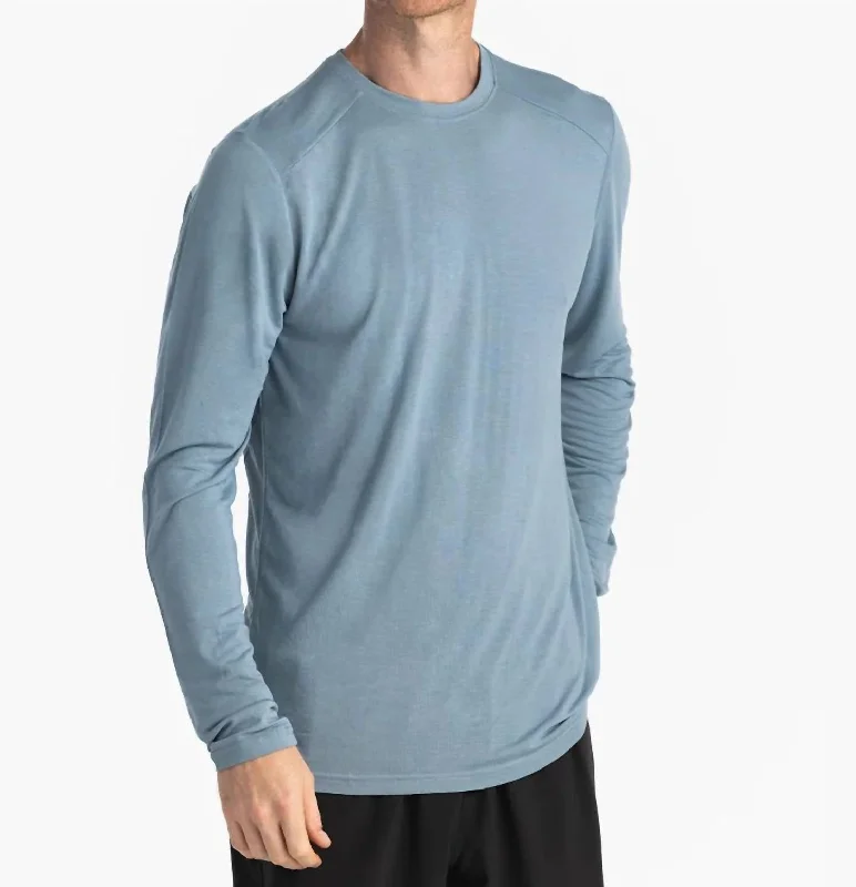 Exquisite Embroidery Men's Bamboo Lightweight Long Sleeve Top In Blue Fog