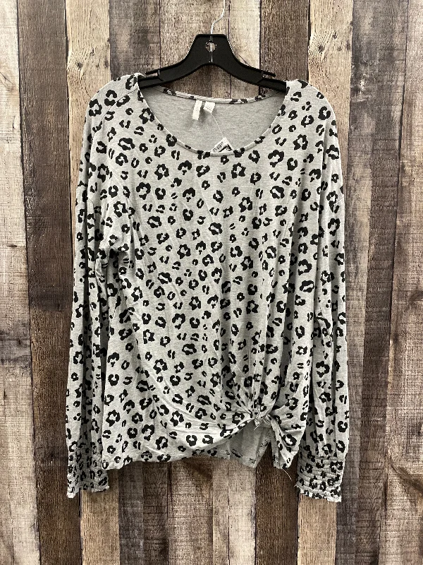 Elegant Comfort Top Long Sleeve By Cato In Grey, Size: L
