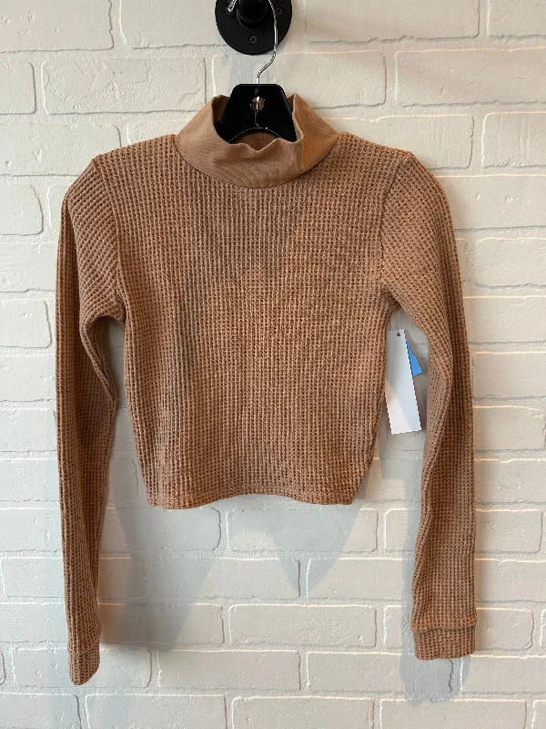Cool Summer Top Long Sleeve Basic By Aerie In Tan, Size: S