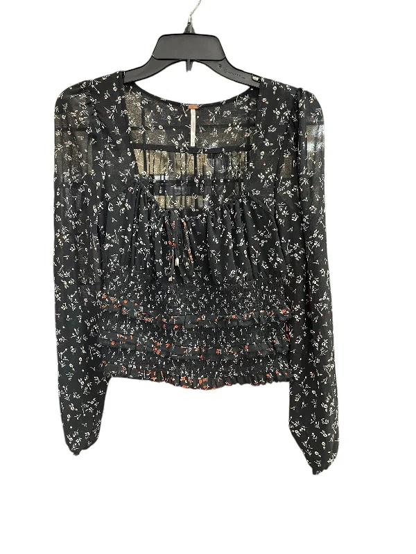 Celebrity Style Top Long Sleeve By Free People In Black, Size: Xs