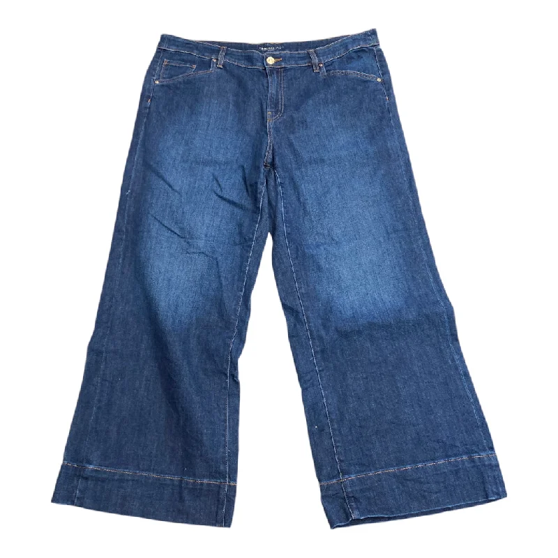 Dynamic Fashion Jeans Flared By Chicos In Blue Denim, Size: 16