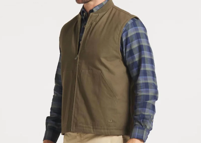 Comfortable Sweaters Meadow Bend Rugged Vest In Dark Olive