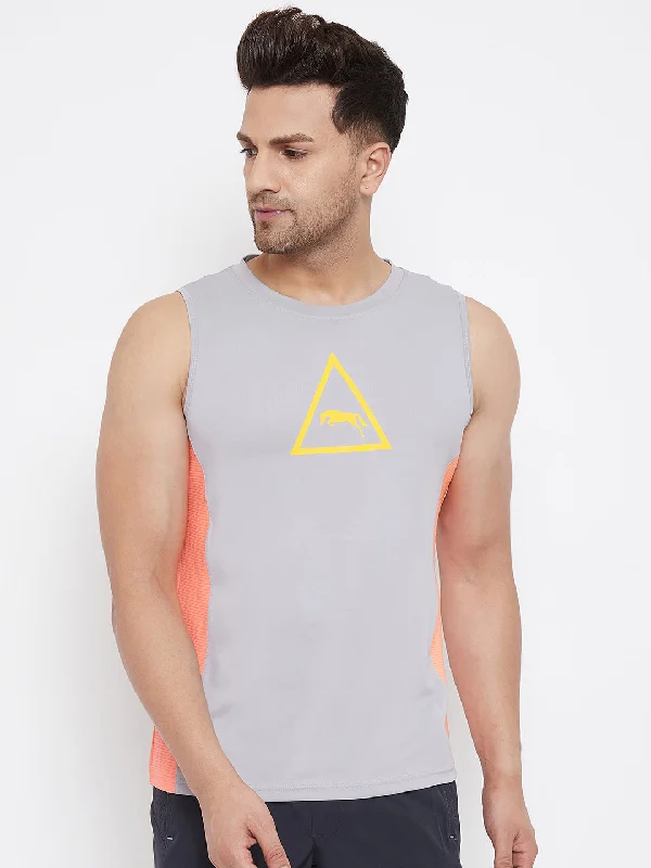 Classic Design JUMP USA Men Grey & Peach Solid Active Wear T-shirt