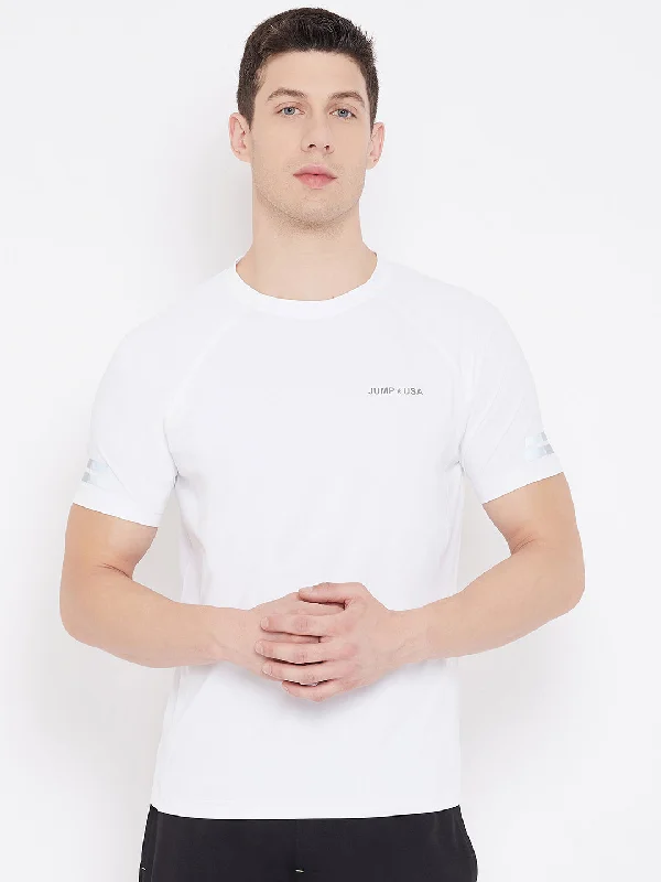 Economic Outlook JUMP USA Men White Solid Round Neck Sports T-shirt