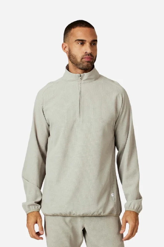 Basic Version 7 Diamonds Oxygenate Solid Quarter-Zip Pullover in Sand