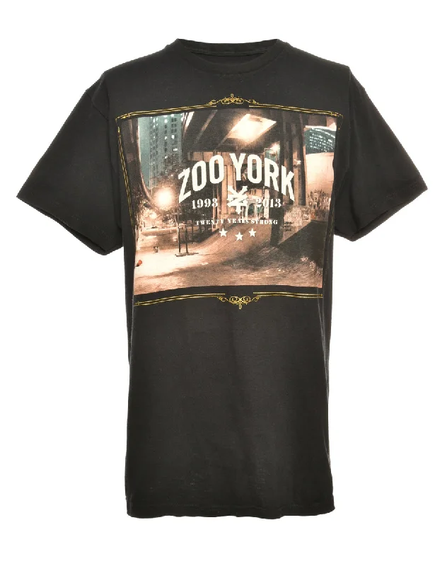 Effortless Elegance Zoo Park Printed T-shirt - L